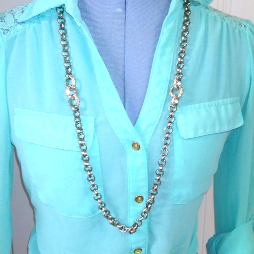 Clearwater Creek silvertone large chain with a few rhinestones